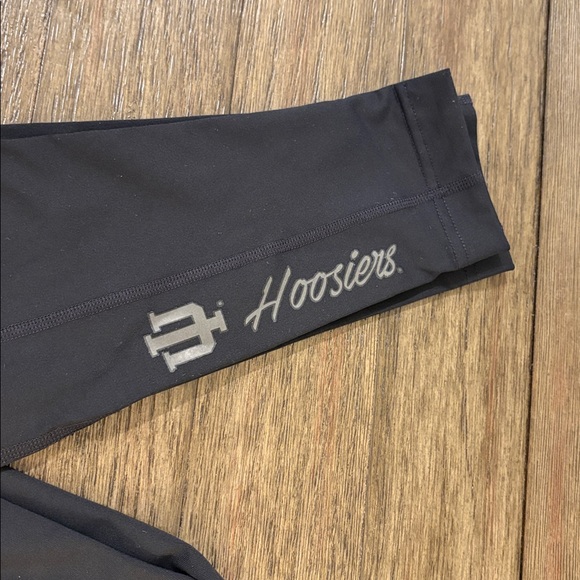 NWT [Levelwear] Indiana Hoosiers NCAA Team Logo Black Leggings Women’s Sz Medium - Picture 5 of 12